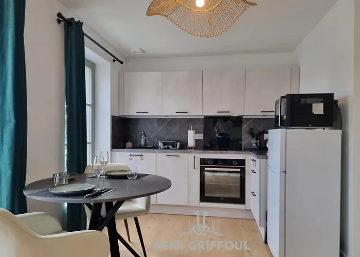 L'oree Des Brumes Historic Center 2 People 옹플뢰르